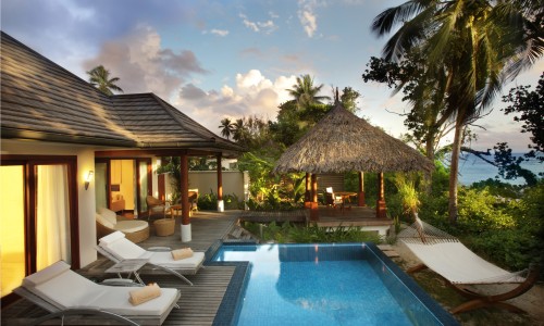 Deluxe Beachfront Pool Villa